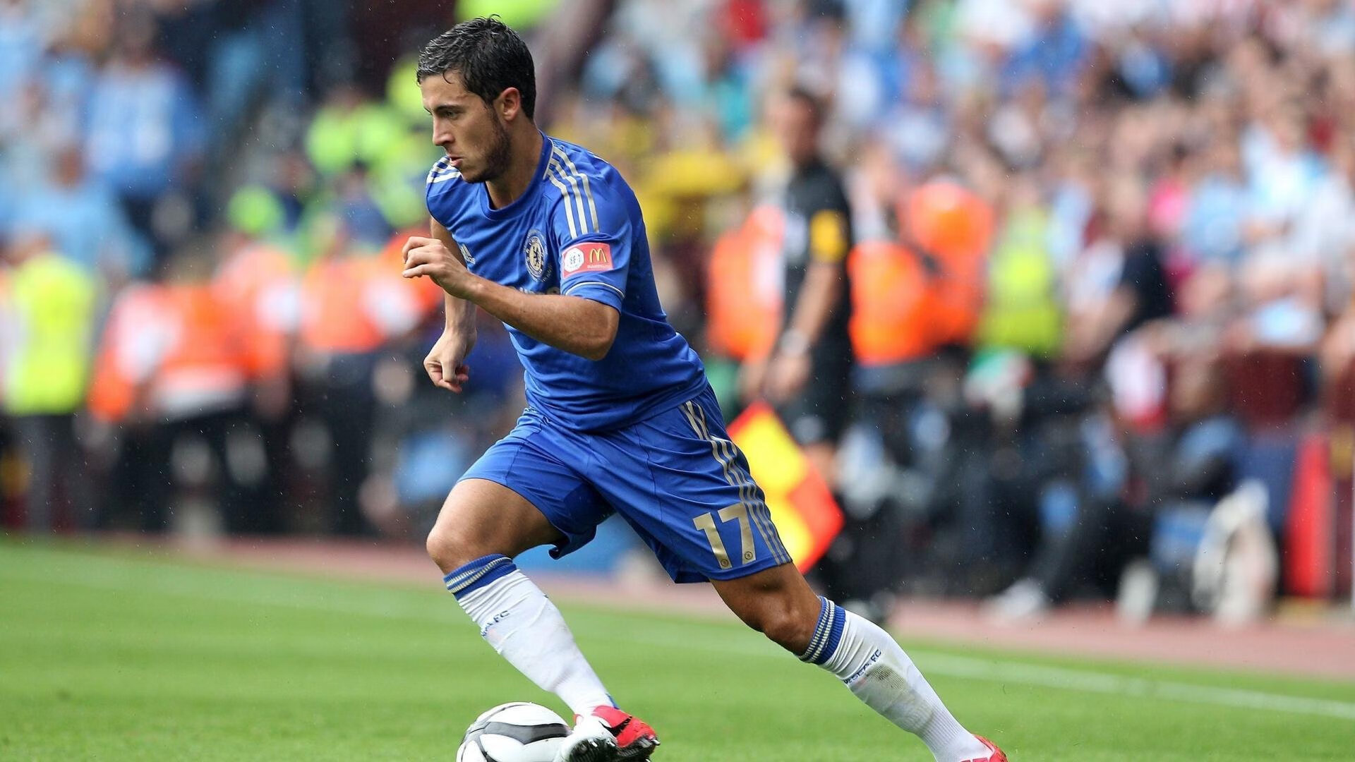 布伦森关键先生本色尽显，上海队稳扎稳打力克魔术